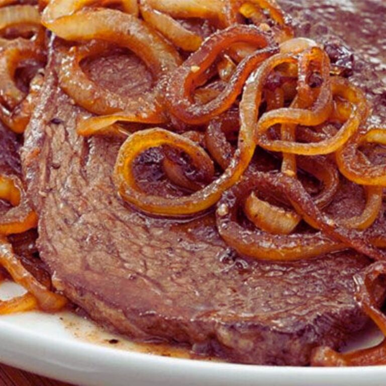 Bife Acebolado com Arroz Branco