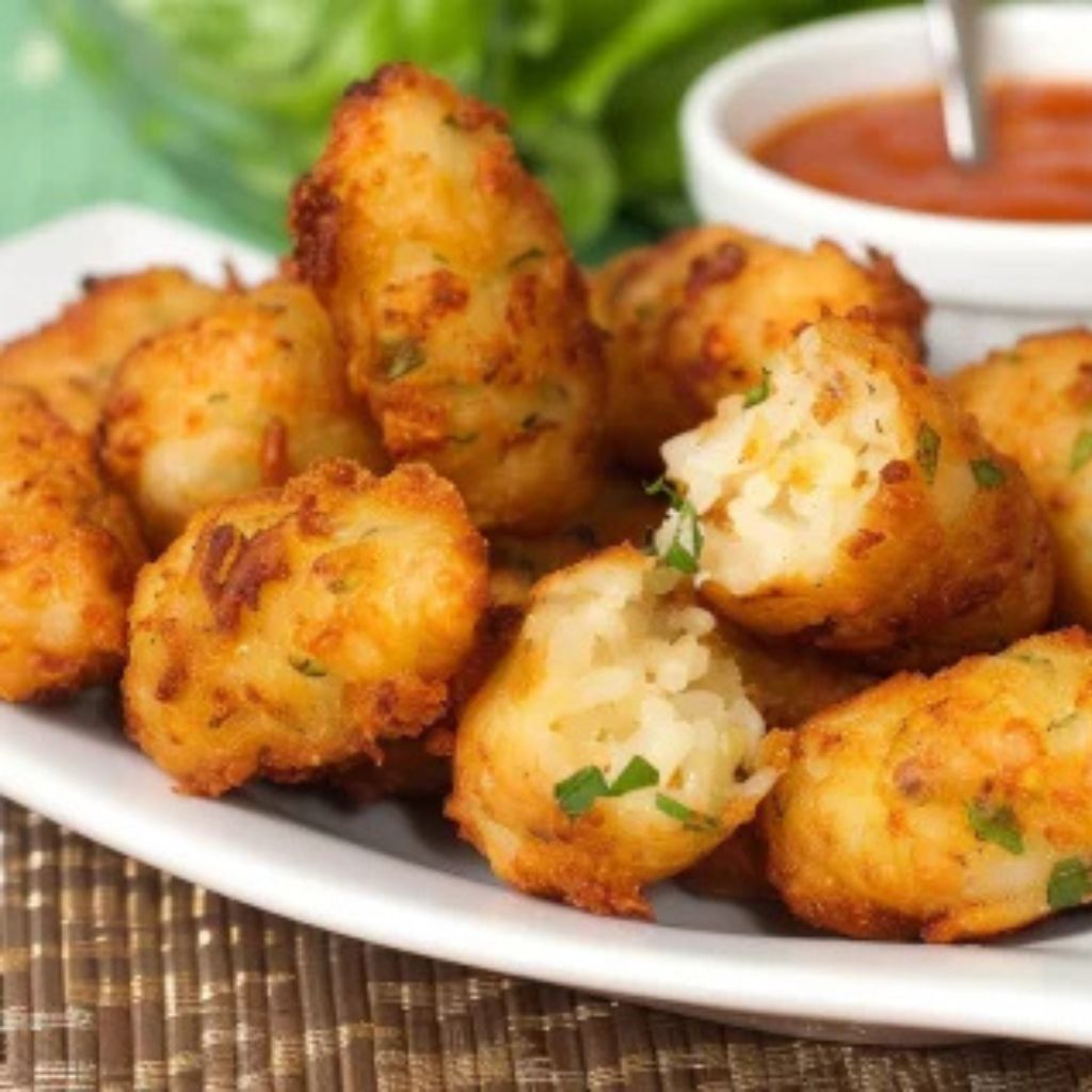 Bolinho de Arroz com Queijo