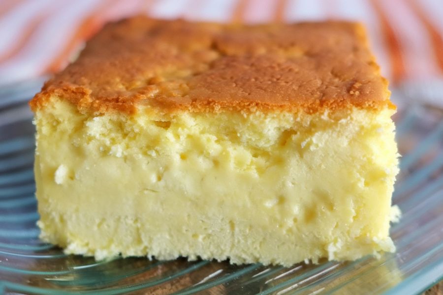 Bolo de Fubá com Queijo