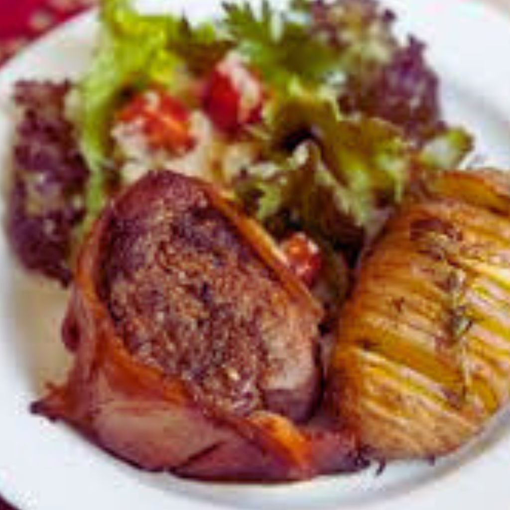 Medalhão de Carne com Bacon e Batata