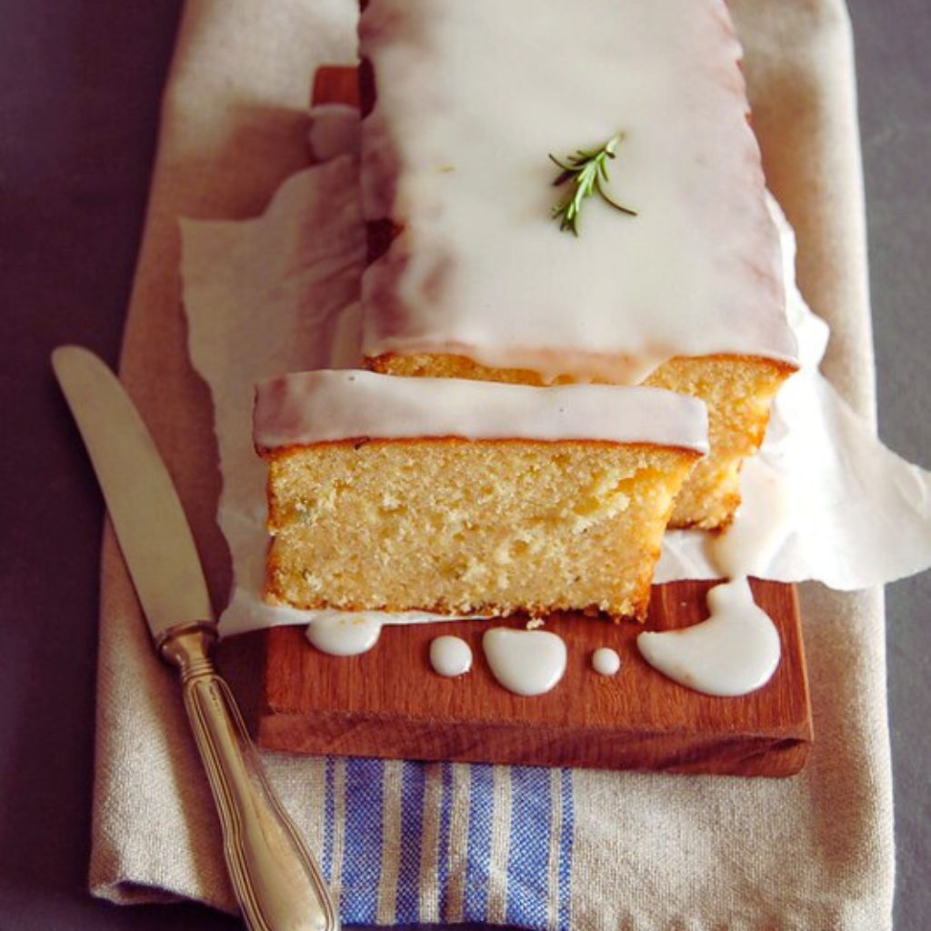 Bolo de Iogurte com Limão