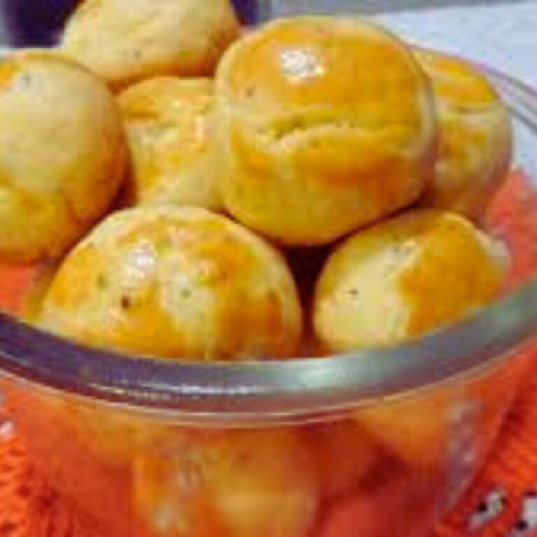 Bolinho de Queijo Assado