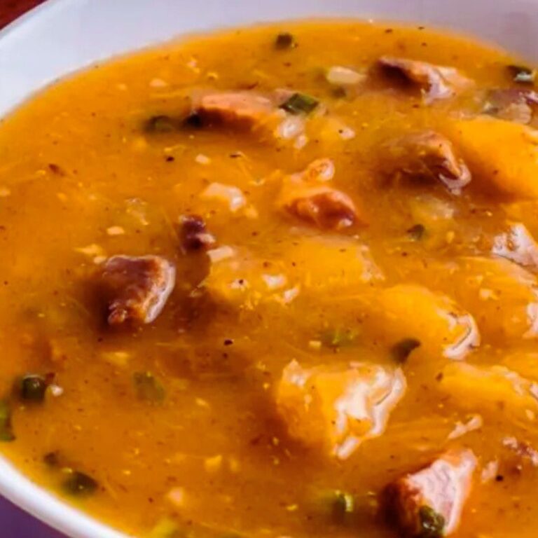 Sopa de Mandioca com Carne