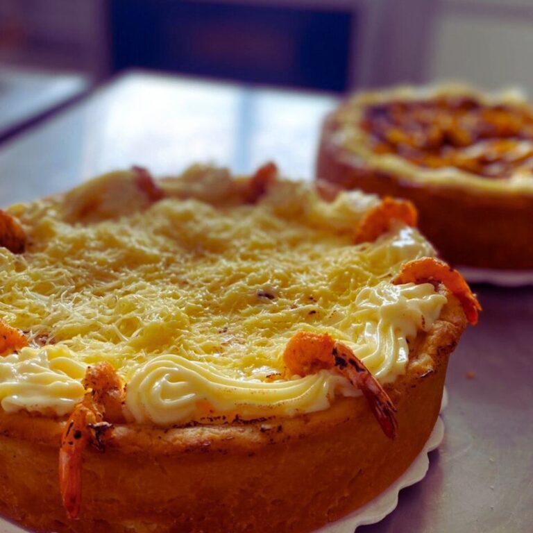 Torta de Camarão com Queijo Coalho