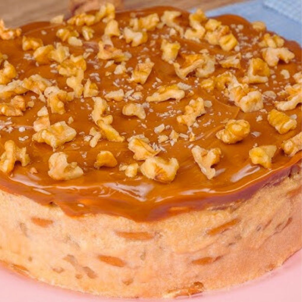 Torta de Nozes com Doce de Leite